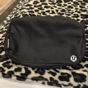 Lululemon belt bag